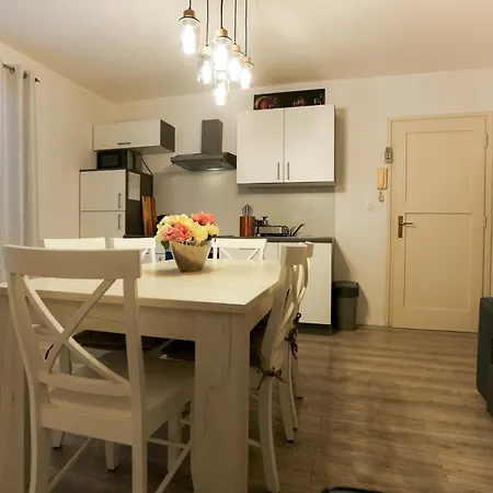 Kaya Prime Location, Old Town Zadar, Self Check-in *